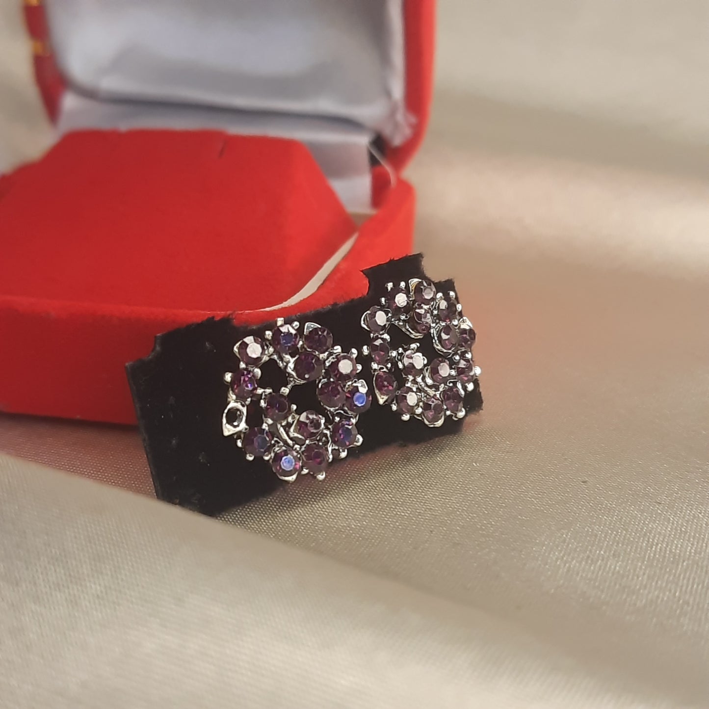 The Amethyst Wreath Studs