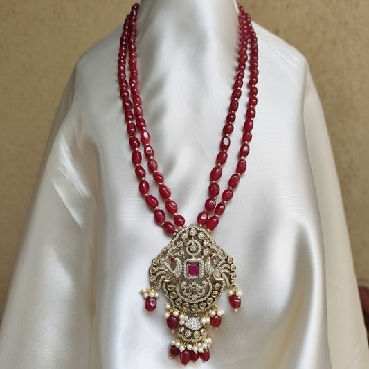 Monalisa Red Beads with Victorian Pendent