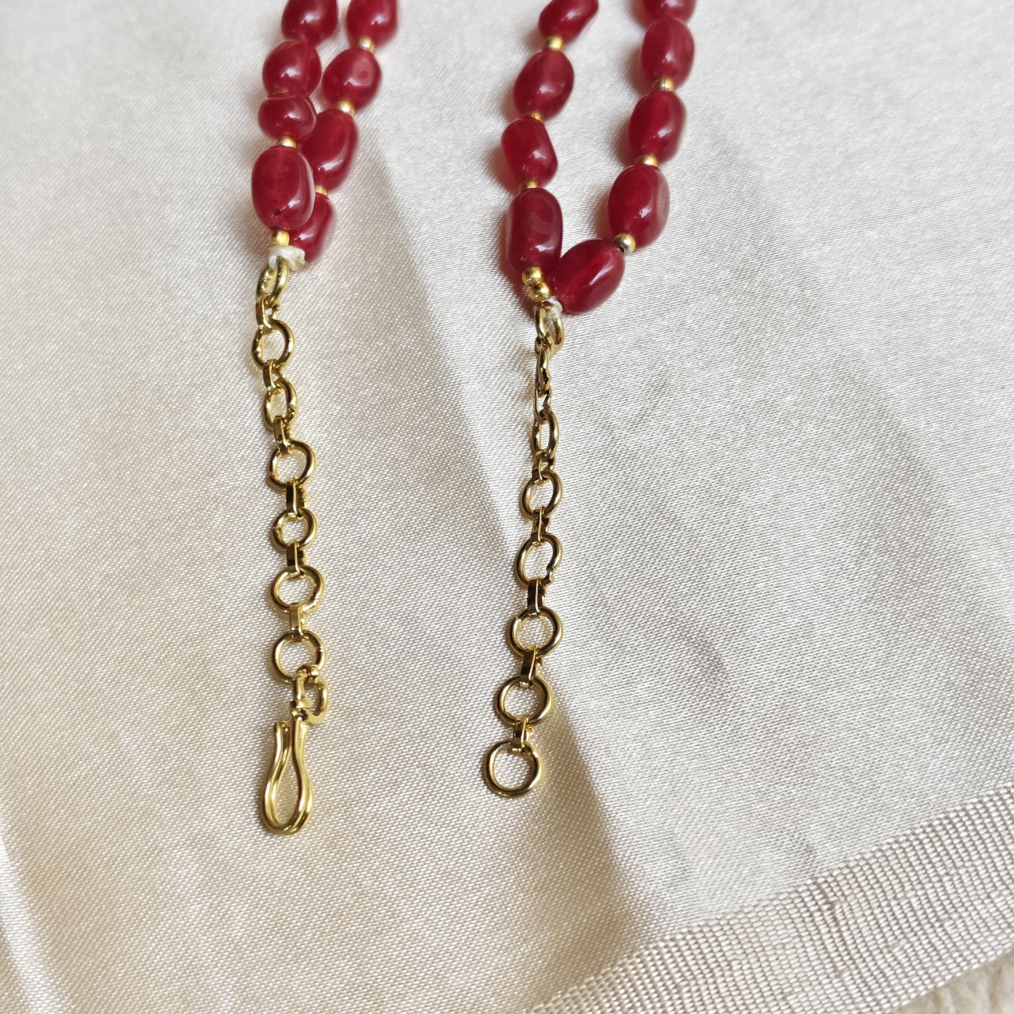 Monalisa Red Beads with Victorian Pendent