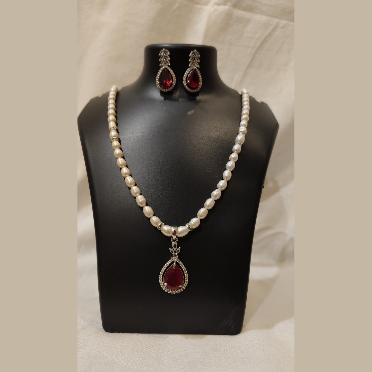 Pearl and Ruby Necklace Set with matching Earrings