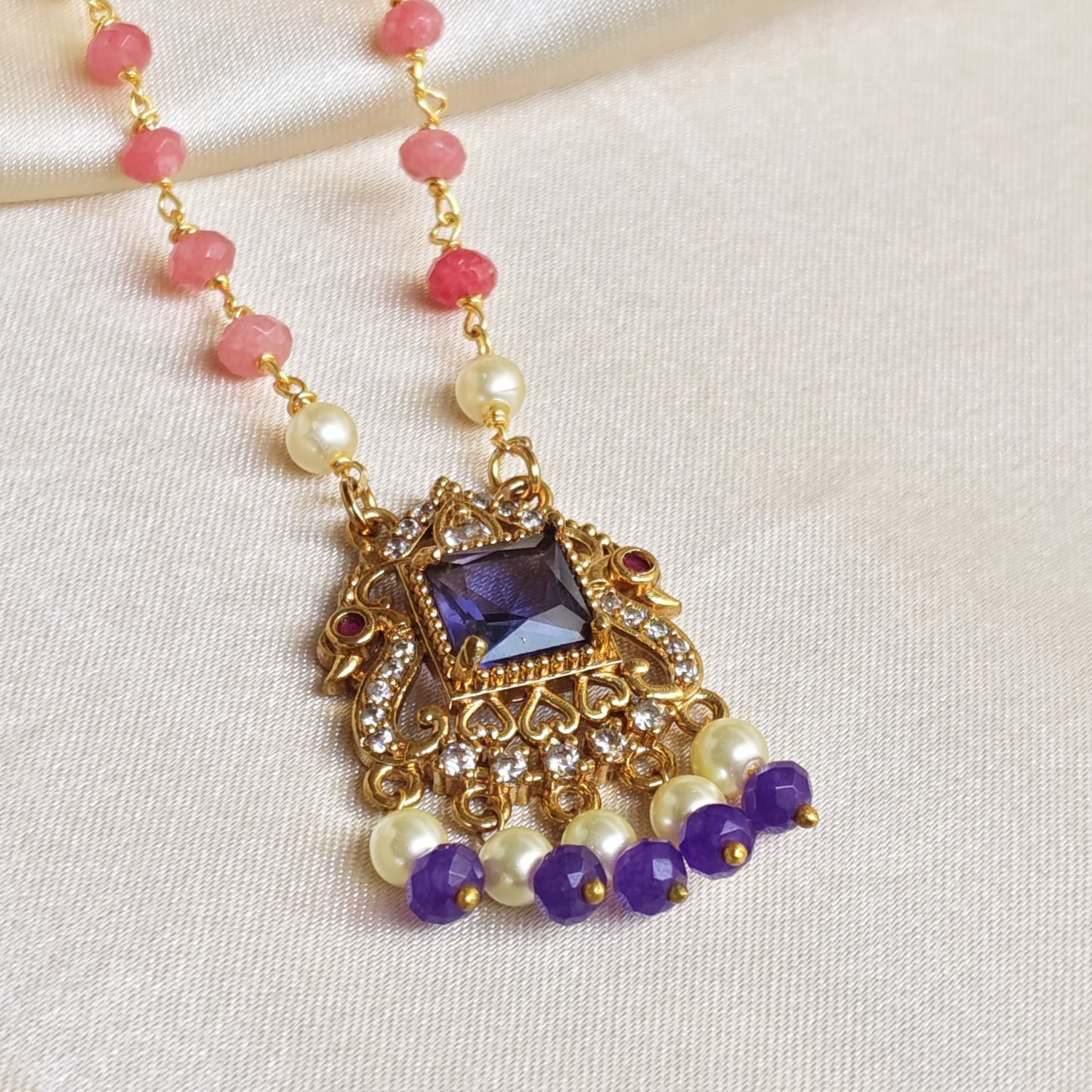 The Neela Kundan Chain