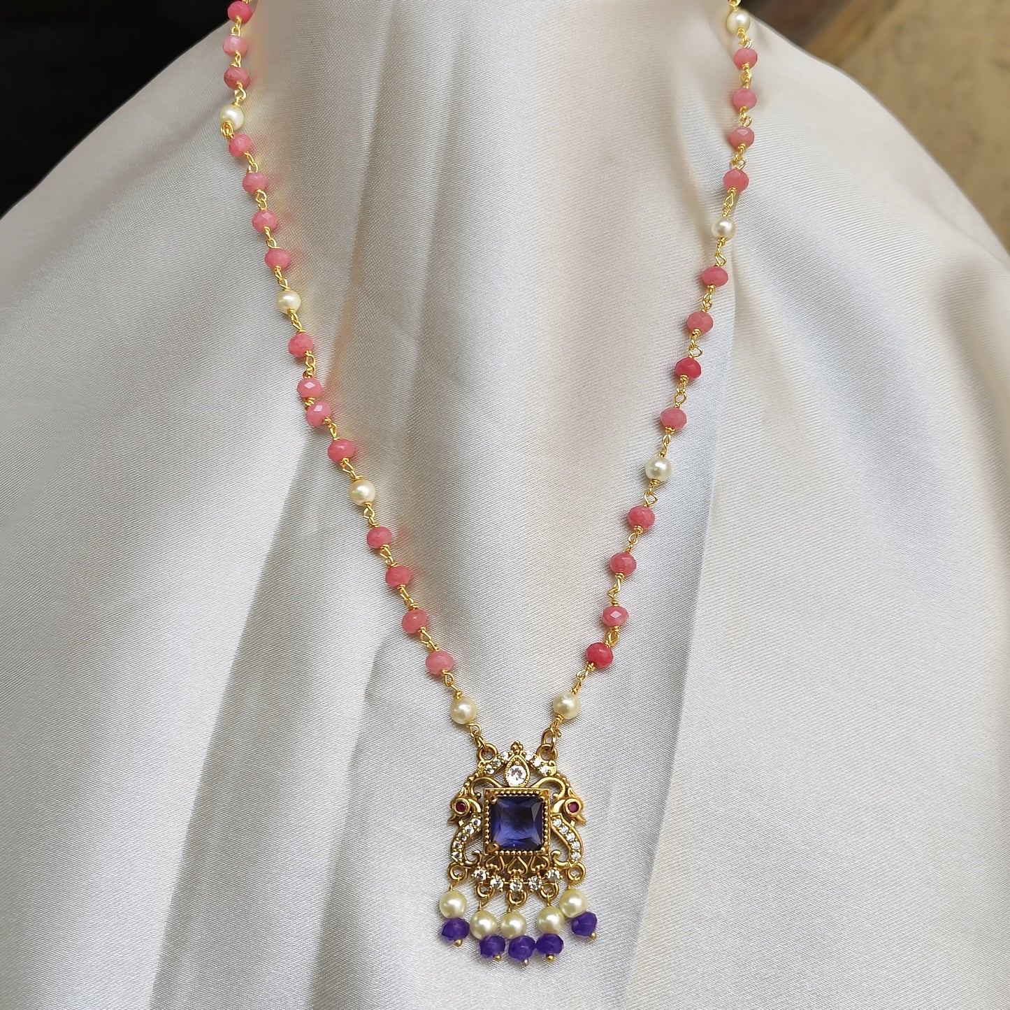 The Neela Kundan Chain