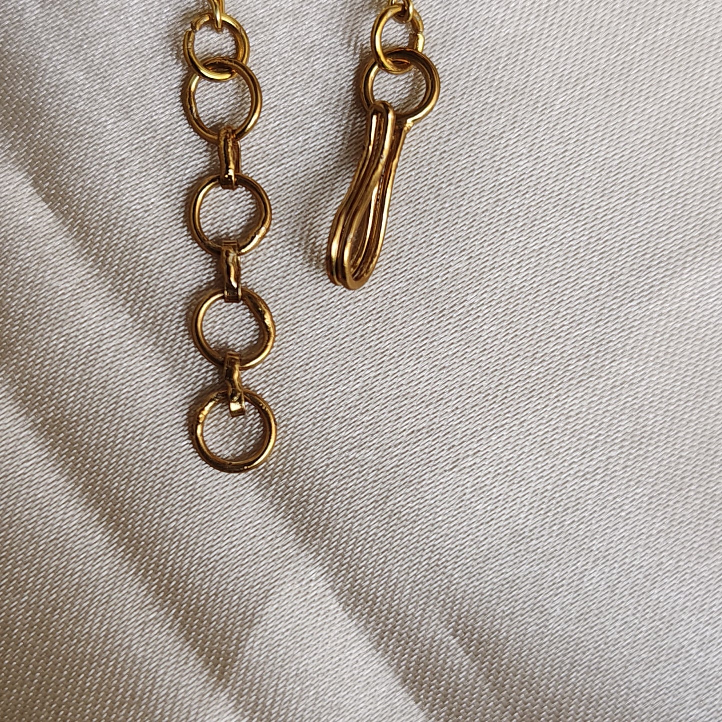 The Neela Kundan Chain