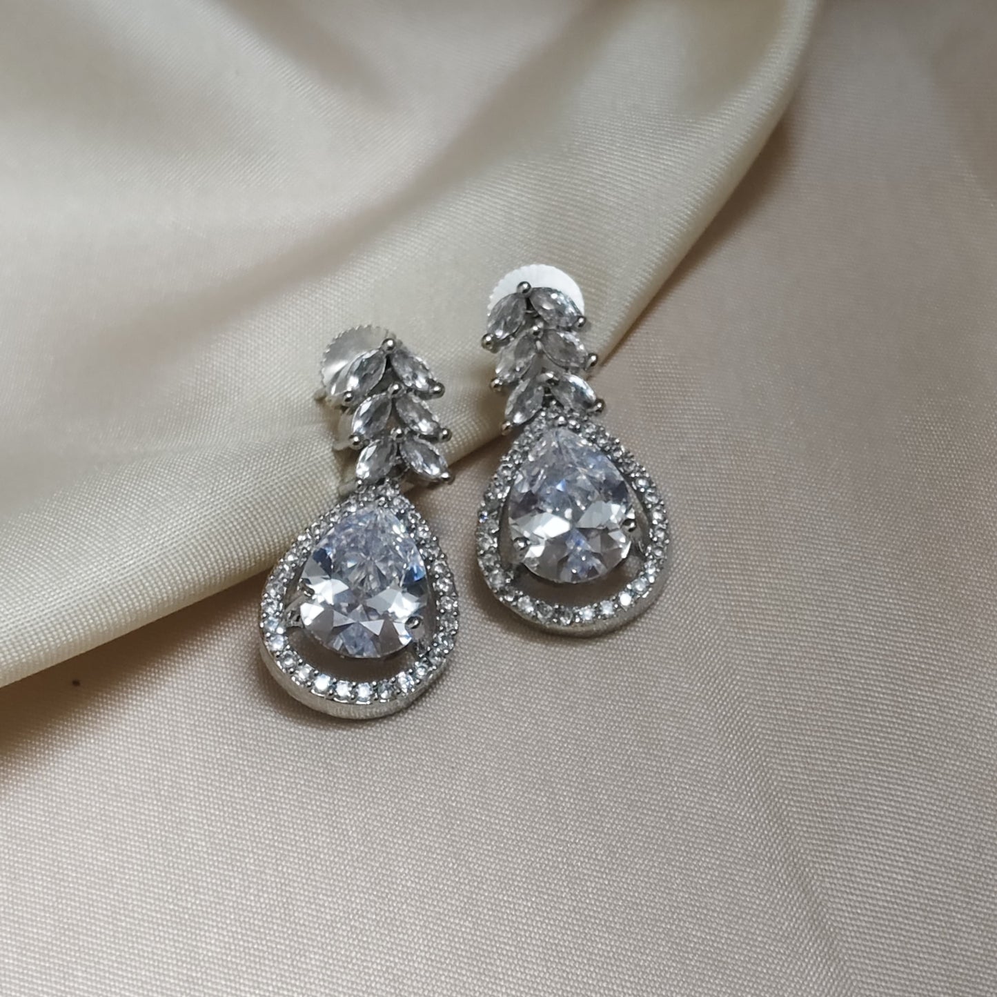 White Pearl Necklace Set with Zircon Pendant & Earrings