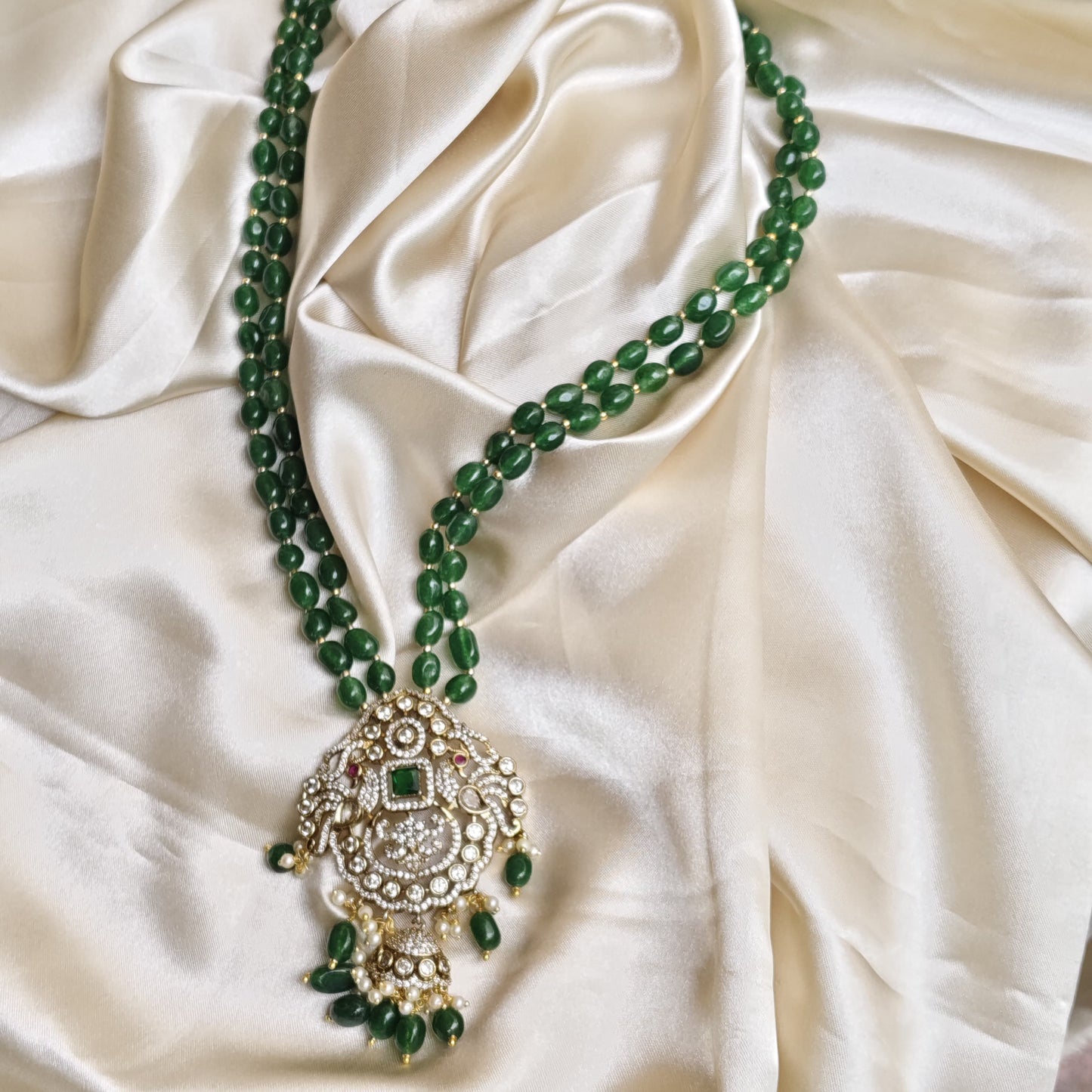 Emerald & Monalisa Beads Mala
